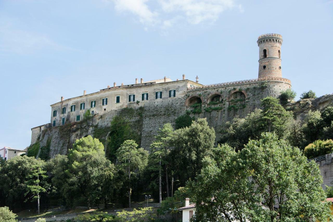 Castello Di Caccuri Suites Extérieur photo