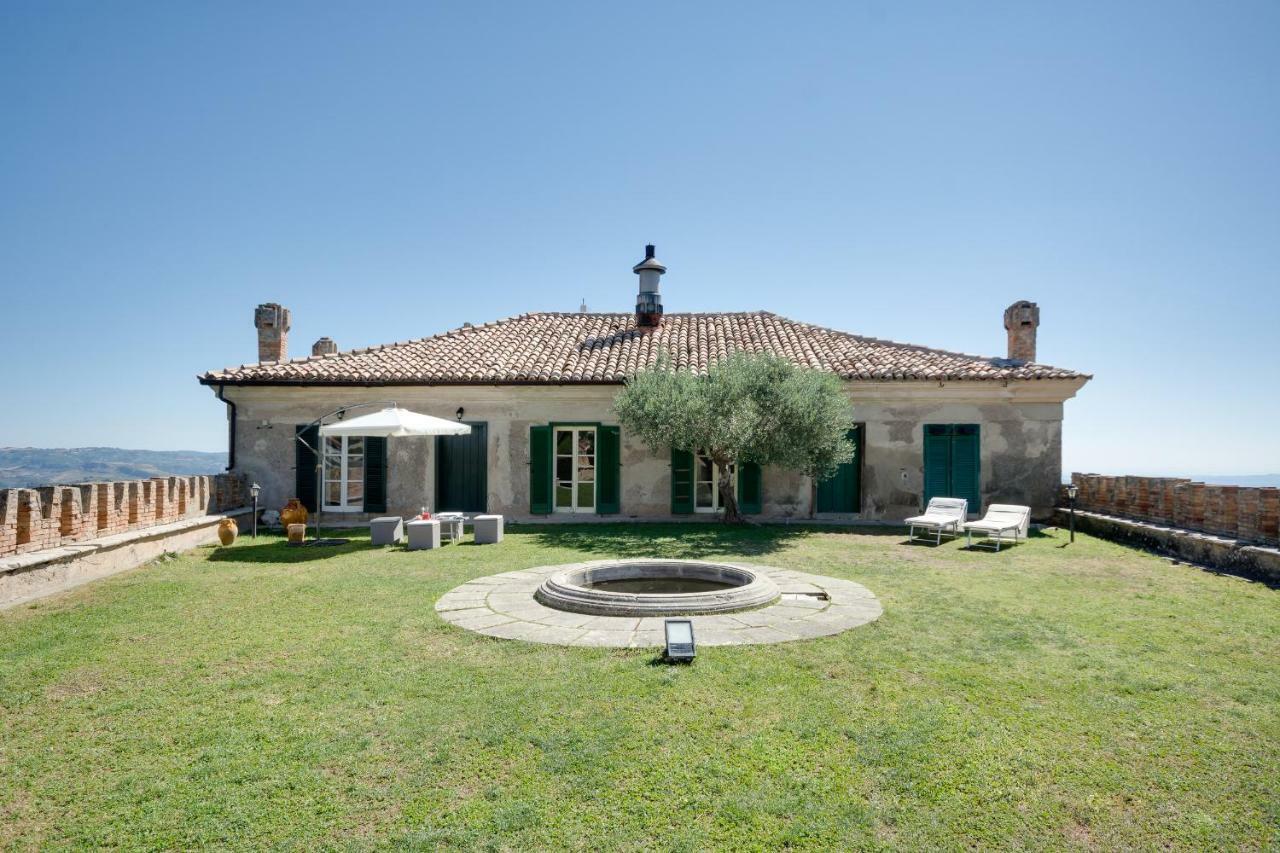 Castello Di Caccuri Suites Extérieur photo