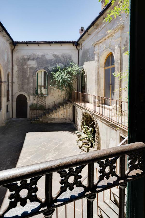 Castello Di Caccuri Suites Extérieur photo
